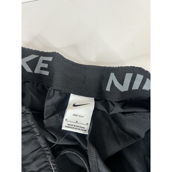 NIKE Men's M DRI-FIT Woven Training Shorts Lightweight Wicking DJ8686-010 Black - Picture 10 of 16